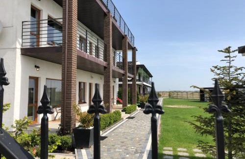 Volyn Oblast House | Lago Casa