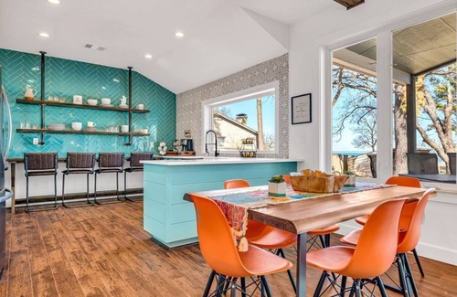 Wills Point House | Lago Vista- Waterfront | Kayaks | Views!