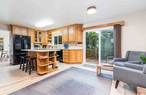 Farmington Apartment | Lagoon Basecamp-Hot Tub, Large Deck, Valley View!