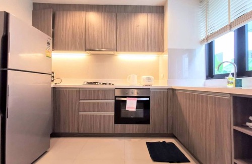 Thep Kasattri Villa | Laguna Park with pool on the 1st floor