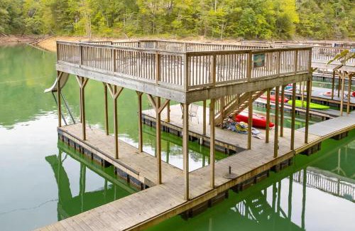 Lakeside Estates House | Laid Back Lodge