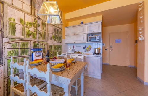 Laigueglia Apartment | Laigueglia Beach, Laigueglia, Italy