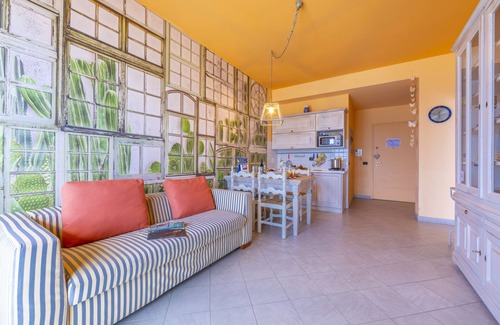 Laigueglia Apartment | Laigueglia Beach, Laigueglia, Italy