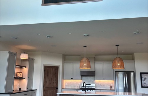 Cushing House | Lake Alexander + Sleeps 4 Families + Lakeside + Fire Pit