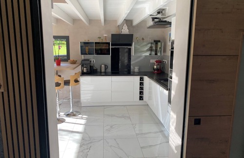 Faverges-Seythenex Villa | Lake Annecy superb comfortable villa near ski resorts mountain view