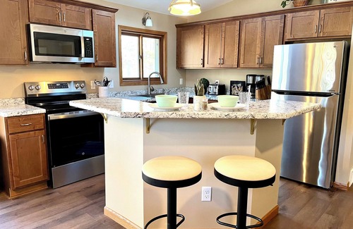 Rome House | Lake Arrowhead Retreat with club pools and beaches