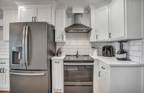 Killeen House | Lake Belton Get away with AMAZING View RENT TWO NIGHTS GET ONE FREE in APRIL