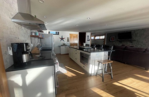 Bomoseen House | Lake Bomoseen, Vermont 4 bedroom upscale house near ski areas