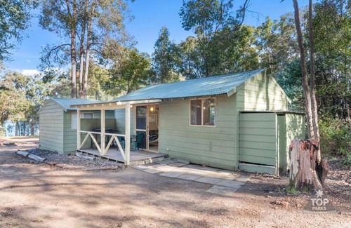Hoffman Ski Chalet | Lake Brockman Tourist Park - Park Home or Cottage