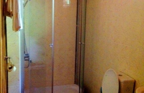 Kabale Cabin | Lake Bunyonyi Eco Resort