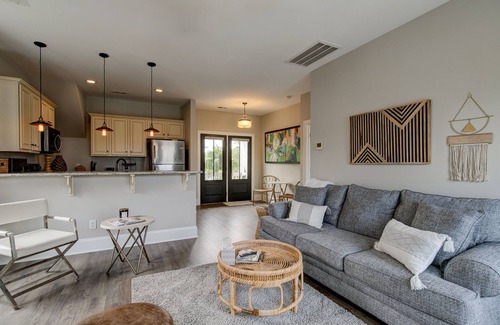 Huntcliff Cottage | Lake Carolina Coach Cottage/Amazing stay/Columbia,S.C.