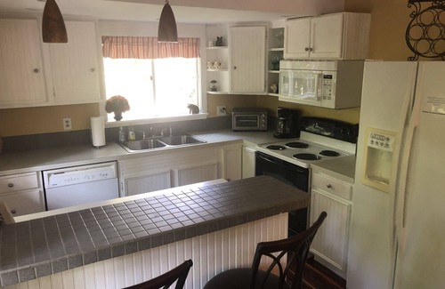 East Jordan Cottage | Lake Charlevoix Access!
