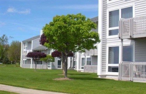 Boyne City Condo | Lake Charlevoix condo in Landings At Boyne City