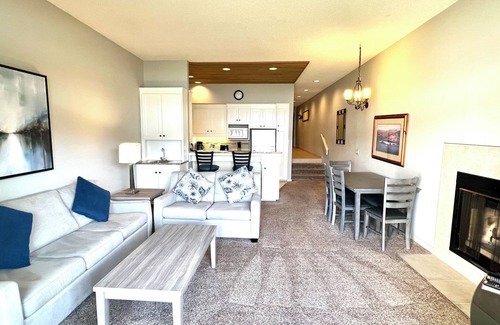 Chelan Resort | Lake Chelan Shores Lakefront Condo