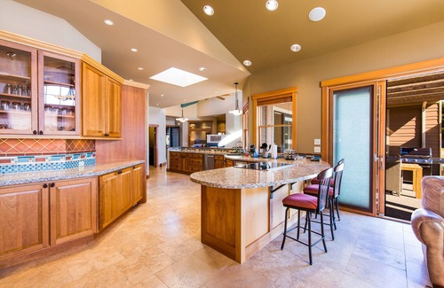 Manson House | Lake Chelan Waterfront home, private boat slip!