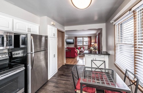 Como Apartment | Lake Como Retreat 2BR Lakeview Apt Lake Como/Como Zoo/St. Paul