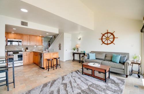 Seven Coves Apartment | Lake Conroe Condo Balcony, Views and Pool Access!