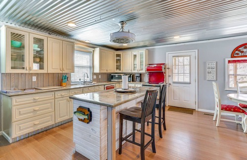 Climax Springs Cabin | Lake Days & BBQ Fun: Climax Springs Retreat!