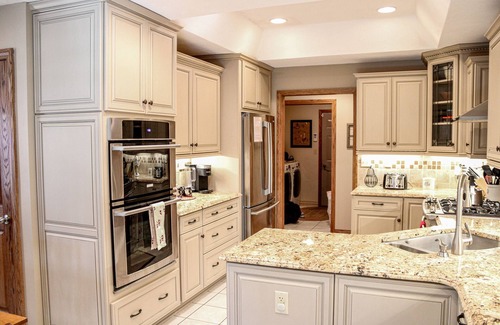 Treasure Lake House | Lake Dreams, A Luxury 5-Bedroom Lakefront Home with Hot Tub