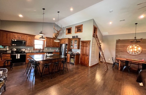 Wheeler County Cabin | Lake Ericson Spacious Cabin