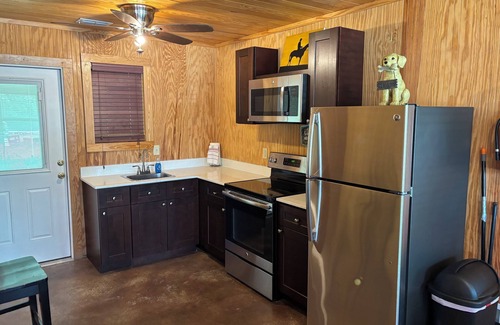 Frisco House | Lake Escape - 16 Person Bunkhouse.