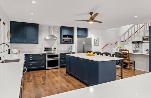 Grand Junction House | Lake family paradise: pickleball, hot tub & more