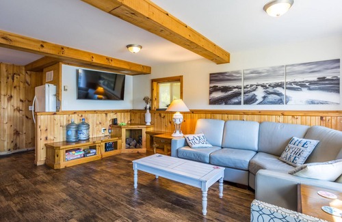 Havelock-Belmont-Methuen Cottage | Lake Front Cottage On Beautiful Belmont Lake