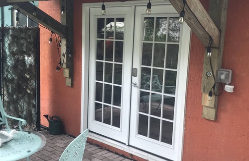 Forest City House | Lake Front Suite -Close to all Attractions