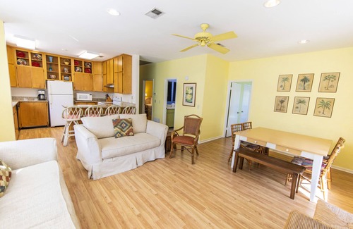 Santa Rosa Beach House | Lake front, with Gulf View! Perfect for large groups! 10 min walk to beach.