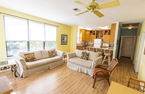 Santa Rosa Beach House | Lake front, with Gulf View! Perfect for large groups! 10 min walk to beach.