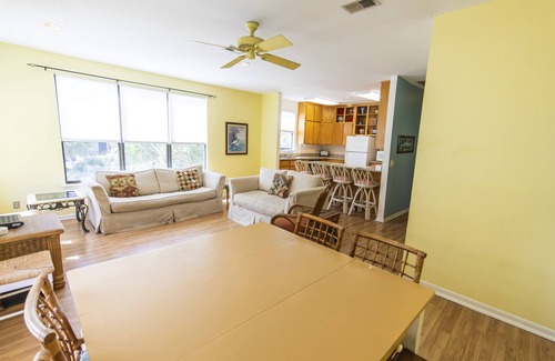 Santa Rosa Beach House | Lake front, with Gulf View! Perfect for large groups! 10 min walk to beach.
