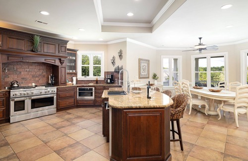 Sunrise Bay House | Lake Front Resort Home, La Vita Bella at Lake Anna