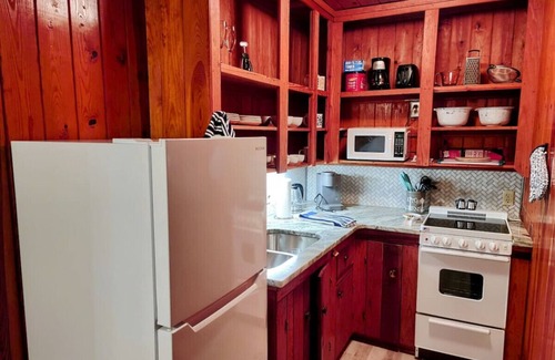 Piney Cottage | Lake Haven Cottage (On Lake Hamilton)