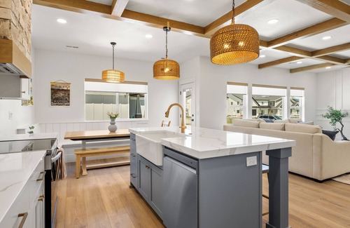 Garden City House | Lake Haven | Private Hot Tub | Boat Parking