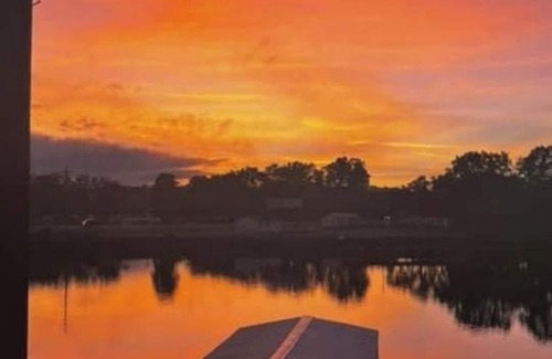 Piney House | Lake home, includes boat and outdoor bar facing lake.Pool coming soon!