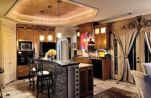 Frisco House | Lake Home -Walk-in Waterfront - Pets Welcomed - Sunset Hacienda - 3 beds