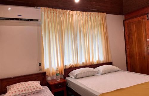 Chirayinkil House | Lake Homes