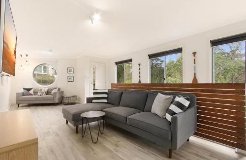 Lake Tyers Beach House | Lake House