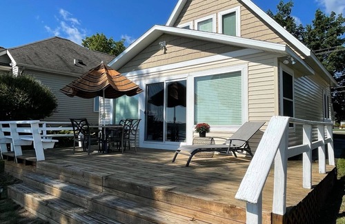 Rockford Cottage | Lake House - Bostwick Lake - Summer 2025 - Fully Furnished
