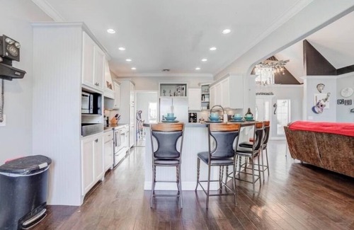 Claremore House | LAKE HOUSE - Fishing, Hiking, Game Room, Stunning View
