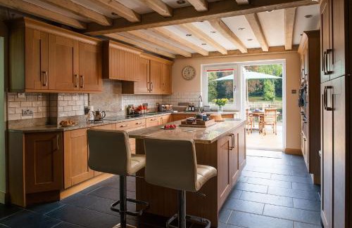 Brecon House | Lake House