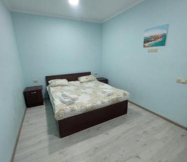 Gusanagyugh House | Lake House Gyumri