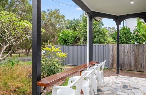 Currimundi House | LAKE HOUSE - Ideally located next to the Lake, which is a great spot for a fish, swimming or Kayaki
