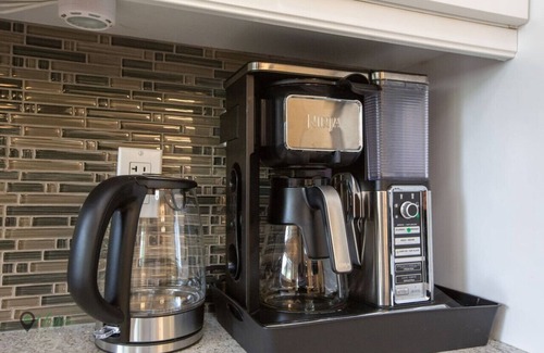 Alberta Beach House | Lake House Lodge | Fireplace | Family Friendly