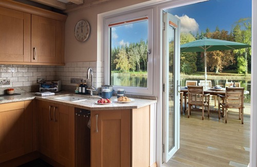Brecon Cottage | Lake House - Luxury Cottages