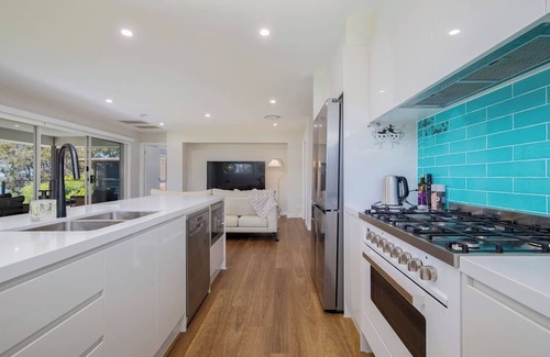 Charmhaven House | Lake House on Panorama Refined Waterfront Living
