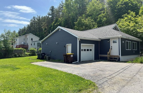 Johnsonville Cottage | Lake House on Saratoga Lake