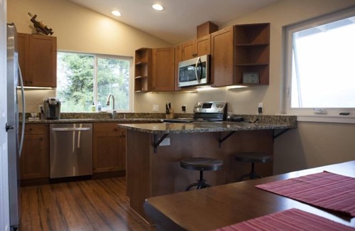 Kings Point House | Lake House with Sauna, kayaks, S.U.P.'s, snorkeling sets and boat parking