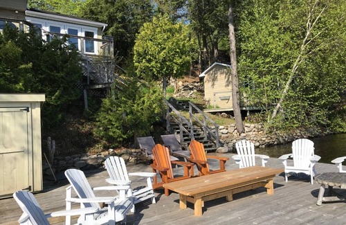 Seguin Cottage | Lake Joseph 3 Bedroom Cottage and Bunkie