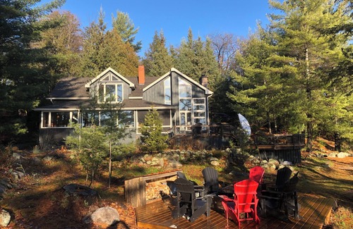 Seguin Cottage | Lake Joseph Luxury Retreat